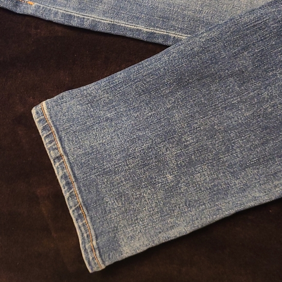 Joe's Hi Rise Curvy Bootcut Jeans - Picture 9 of 13